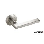 Manija con resorte L rectangular acero inoxidable (2580749)