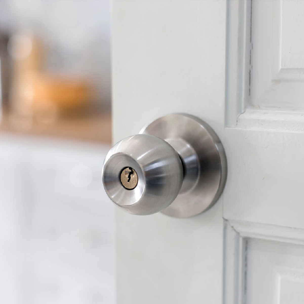 Pomo MEDIA BOLA AC. INOX satinado con llave y cilindro aluminio (2581050) - Imagen 3