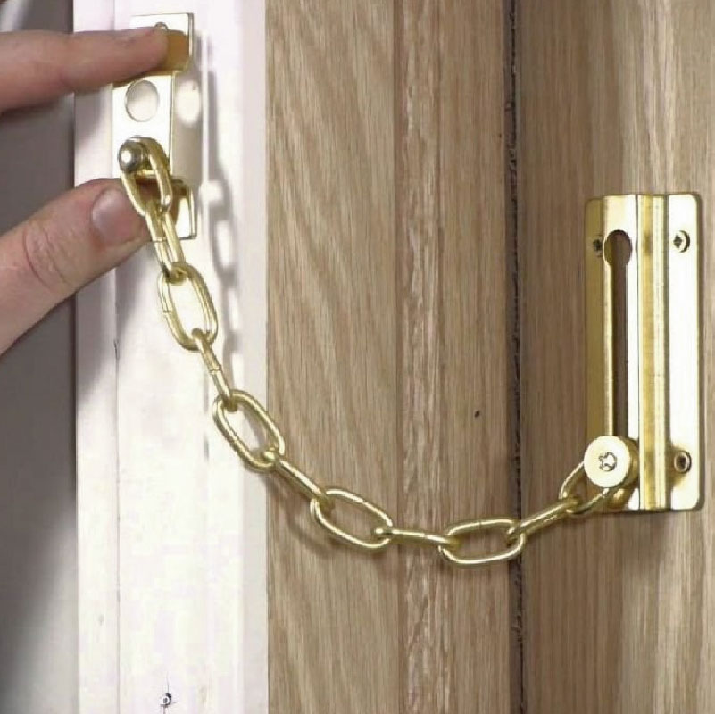 SEGURO Y CADENA PARA PUERTAS
